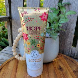 Bath & Body Works WINTER PEACH MARSHMALLOW moisturizing body wash